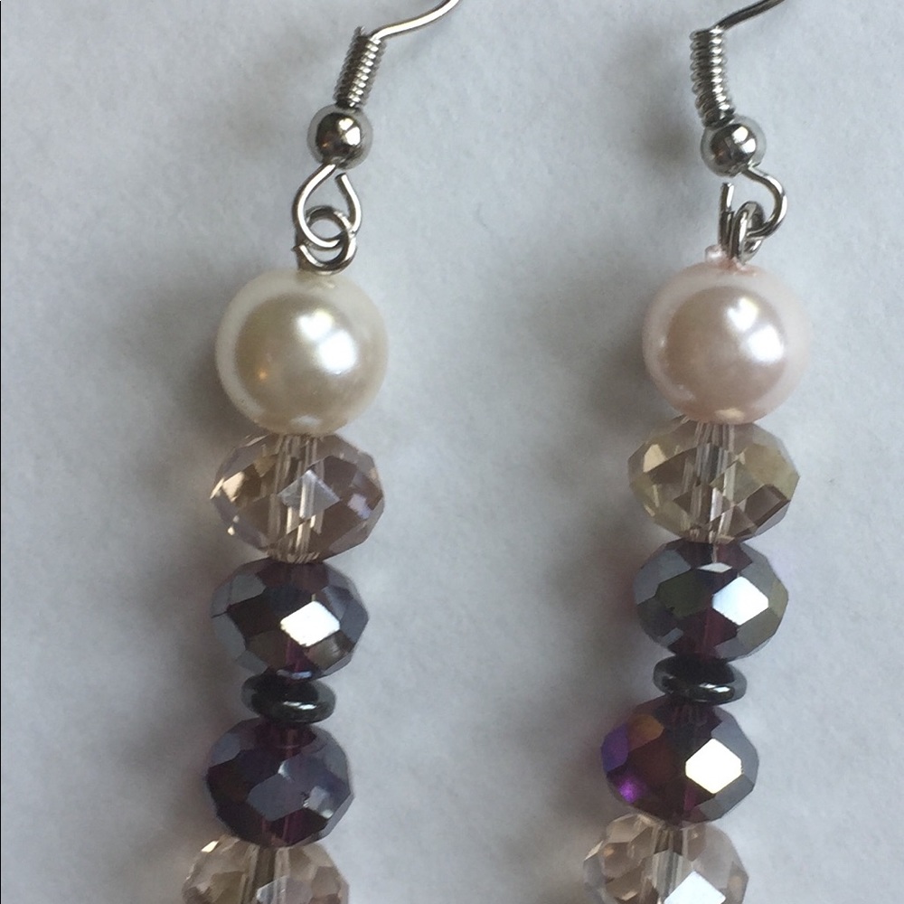 Faceted purple crystal pearl bead earrings.